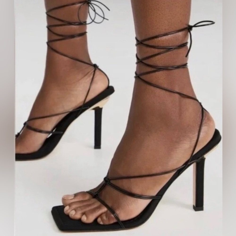 Good American black strappy heels brand new!